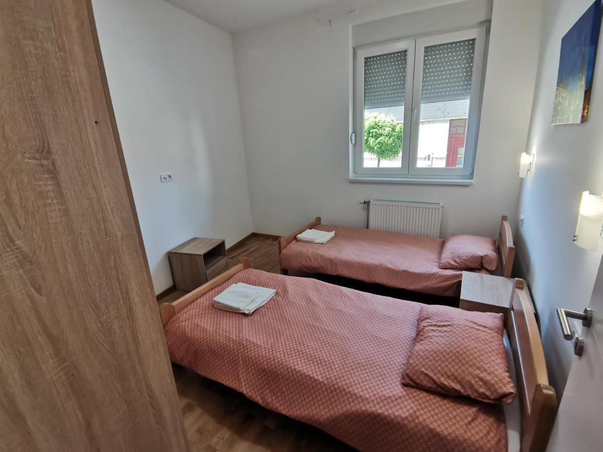 Magi Apartments Novi Sad Bagian luar foto