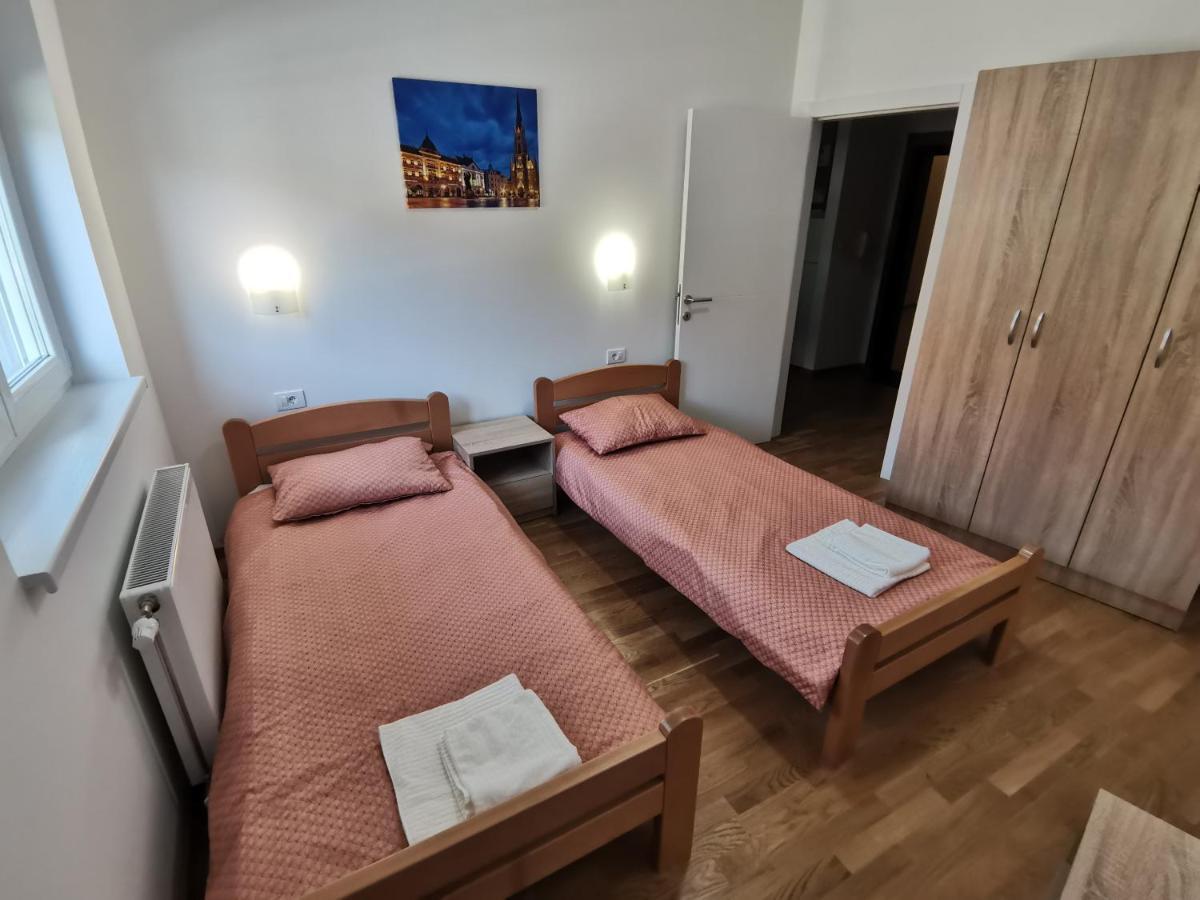Magi Apartments Novi Sad Bagian luar foto