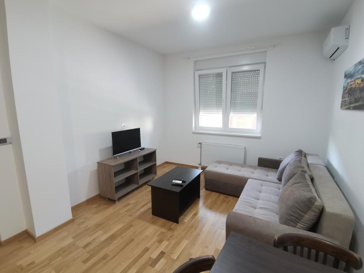 Magi Apartments Novi Sad Bagian luar foto