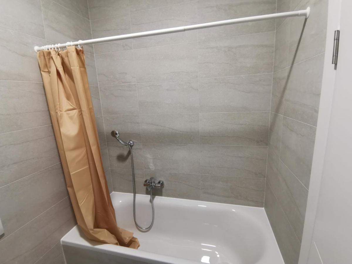 Magi Apartments Novi Sad Bagian luar foto